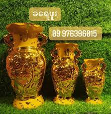 IP027 ဘုရား ပန်းအိုး/ ရွှေ
