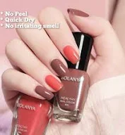 IP032 NAIL POISH လက်သည်းနီ